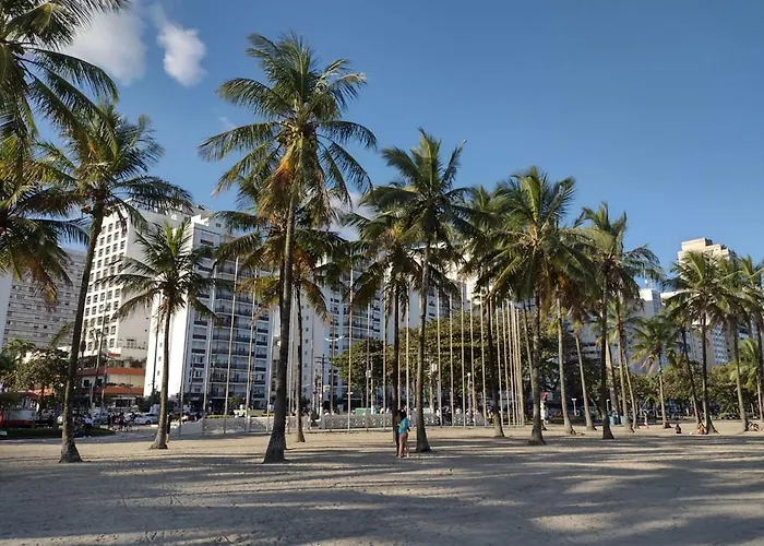 e Pousada das GoianasHotel em Santos